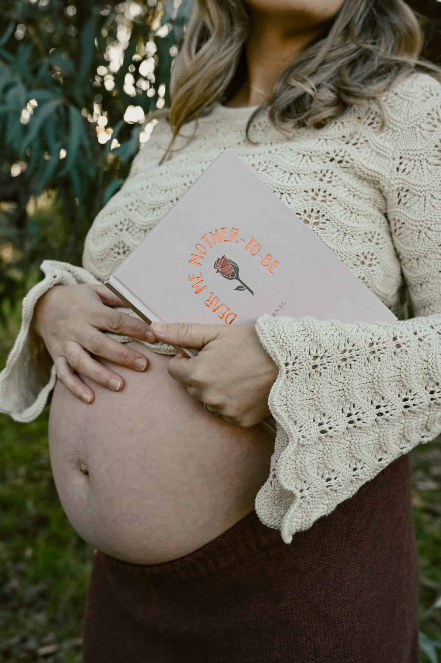 Dear Me, Mother-To-Be Pregnancy Journal